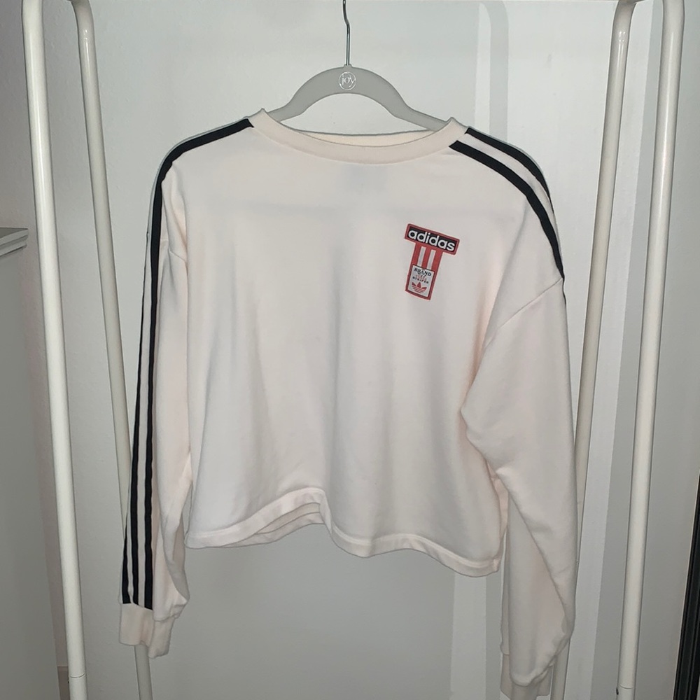 Adidas L crew neck